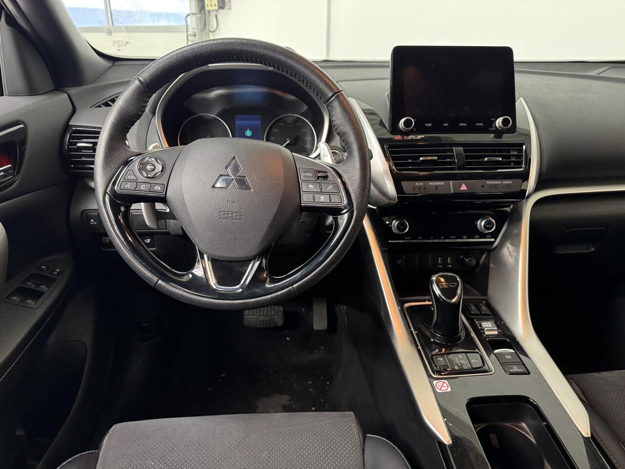 Mitsubishi ECLIPSE Cross 2.4 PHEV Business Executive | Navigatie | 360° Camera | Cruise control adaptief | Stoel + stuurverwarming | All-Season Banden |