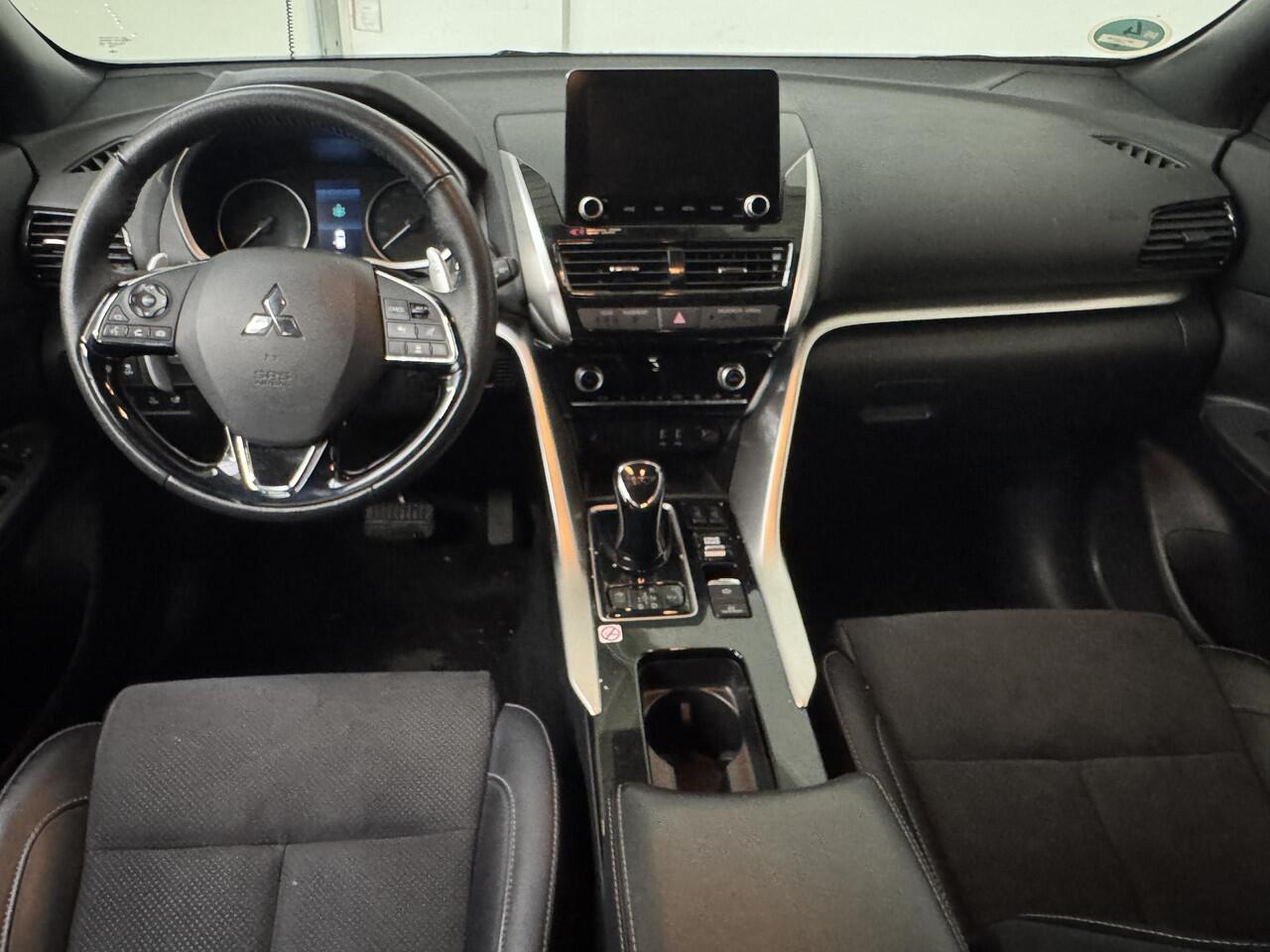 Mitsubishi ECLIPSE Cross 2.4 PHEV Business Executive | Navigatie | 360° Camera | Cruise control adaptief | Stoel + stuurverwarming | All-Season Banden |