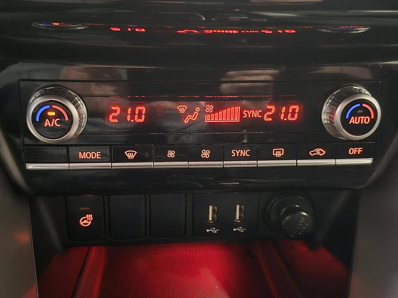 Mitsubishi ECLIPSE Cross 2.4 PHEV Intense+ Navigatie | Adaptieve cruise | 360° Camera