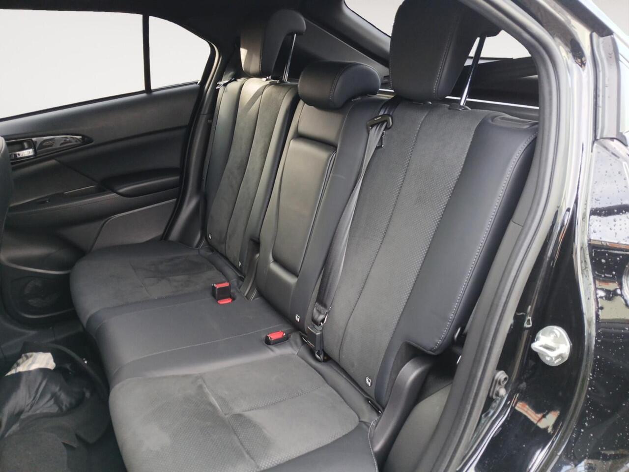 Mitsubishi ECLIPSE Cross 2.4 PHEV Black Edition | ALL BLACK | NIEUWE ZOMERBANDEN | GRATIS VASTE TREKHAAK |