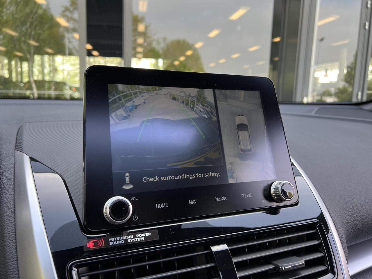 Mitsubishi ECLIPSE Cross 2.4 PHEV Instyle | Adaptieve Cruise Control | Panoramadak | Leder | FABRIEKSGARANTIE TOT 01-2032!