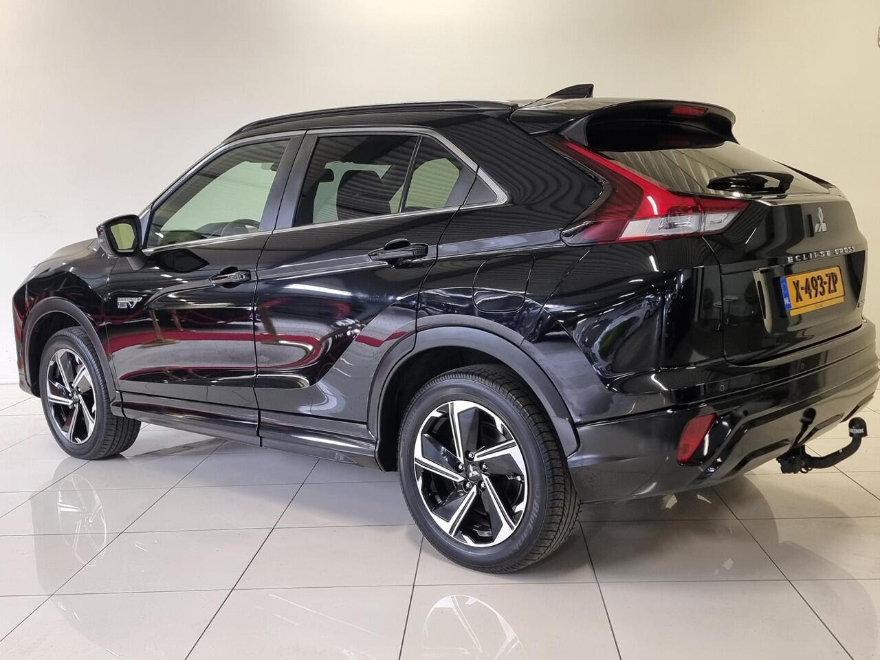 Mitsubishi ECLIPSE Cross 2.4 PHEV Executive | 360º Camera | Trekhaak | Navigatie |