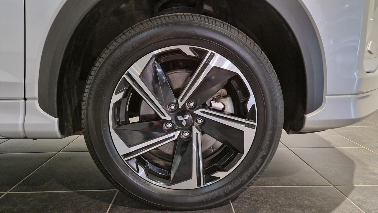 Mitsubishi ECLIPSE Cross 2.4 PHEV Executive