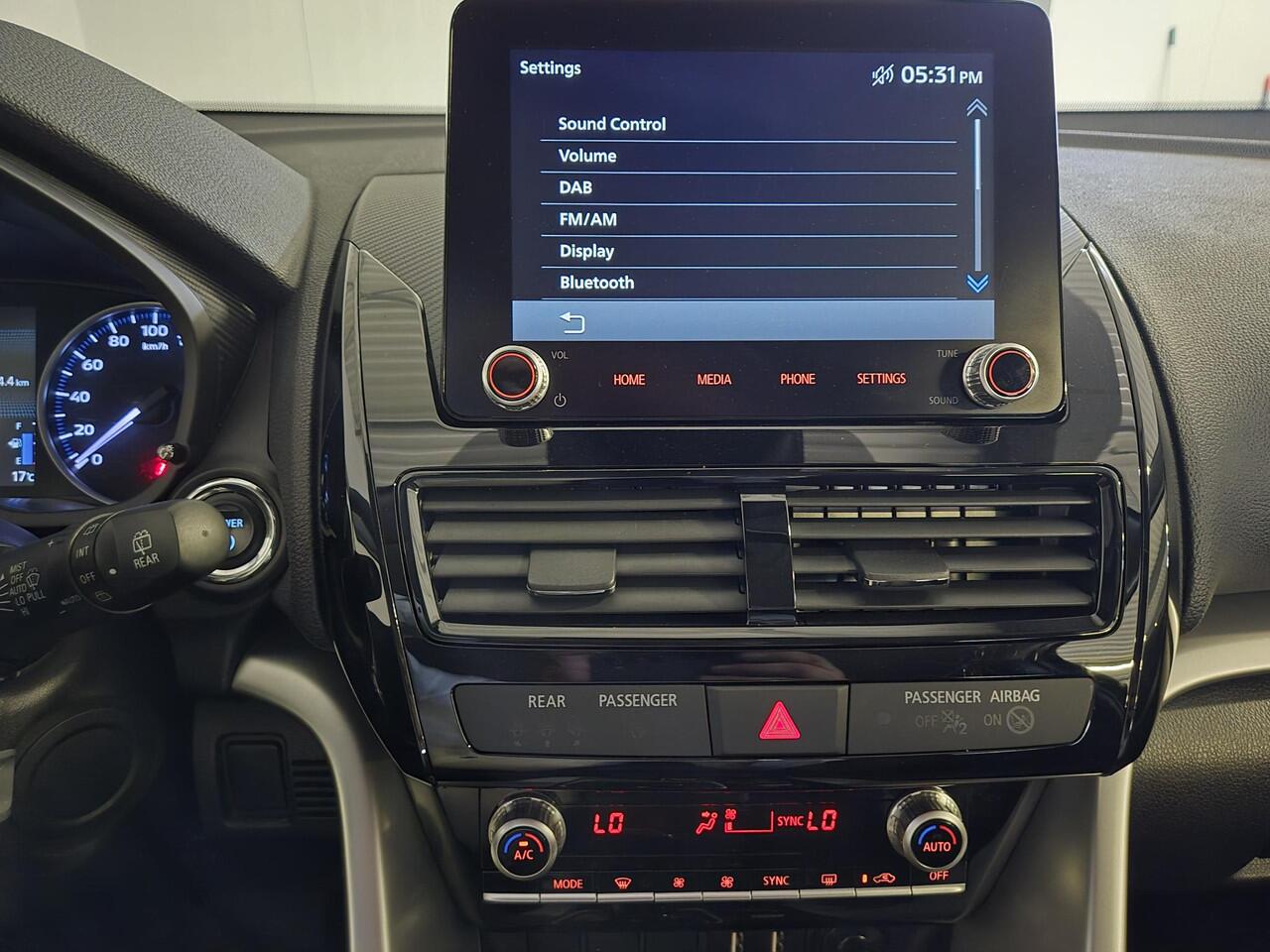 Mitsubishi ECLIPSE Cross 2.4 PHEV Intense | Apple CarPlay / Android Auto navigatie | Stoelverwarming |