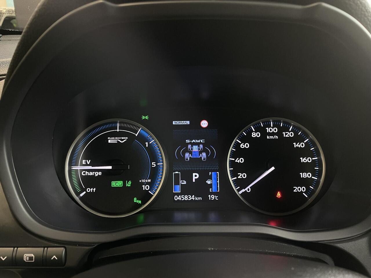 Mitsubishi ECLIPSE Cross 2.4 PHEV Black Edition