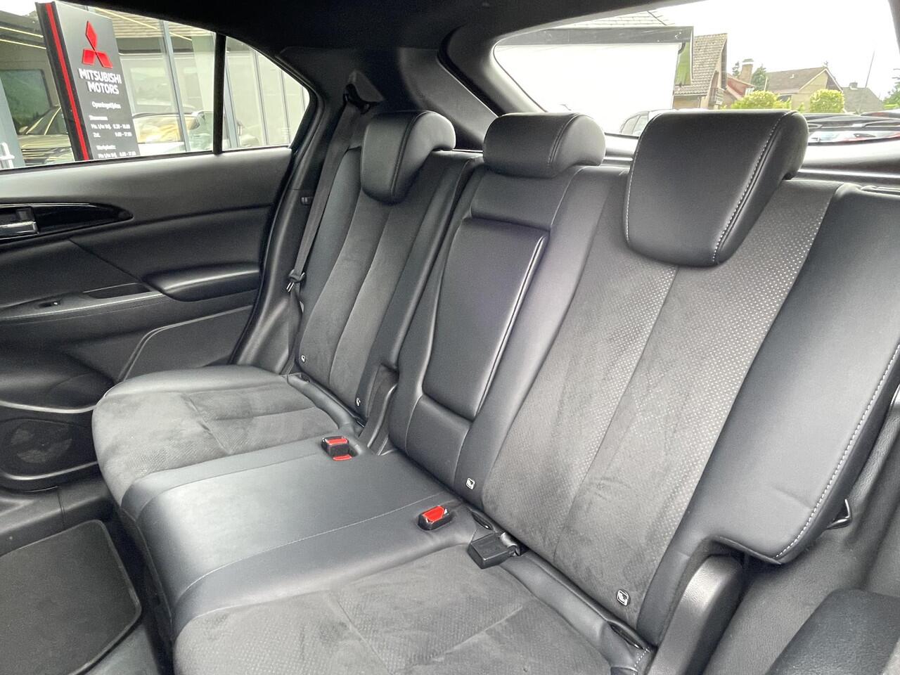 Mitsubishi ECLIPSE Cross 2.4 PHEV Black Edition