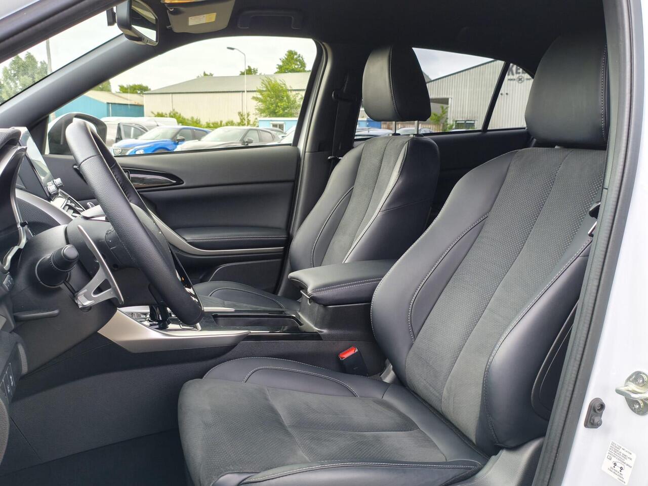 Mitsubishi ECLIPSE Cross 2.4 PHEV Intense+ | Navigatie | Camera | Stoelverwarming | Apple Carplay/Android Auto | Keyless Entry | LED Koplampen | Rijklaarprijs!