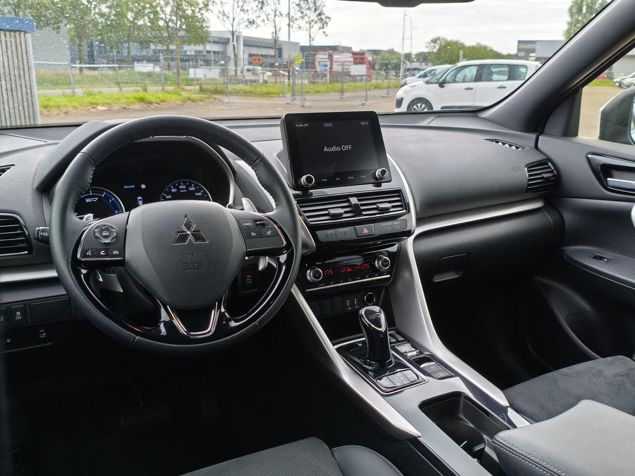 Mitsubishi ECLIPSE Cross 2.4 PHEV Intense+ | Navigatie | Camera | Stoelverwarming | Apple Carplay/Android Auto | Keyless Entry | LED Koplampen | Rijklaarprijs!