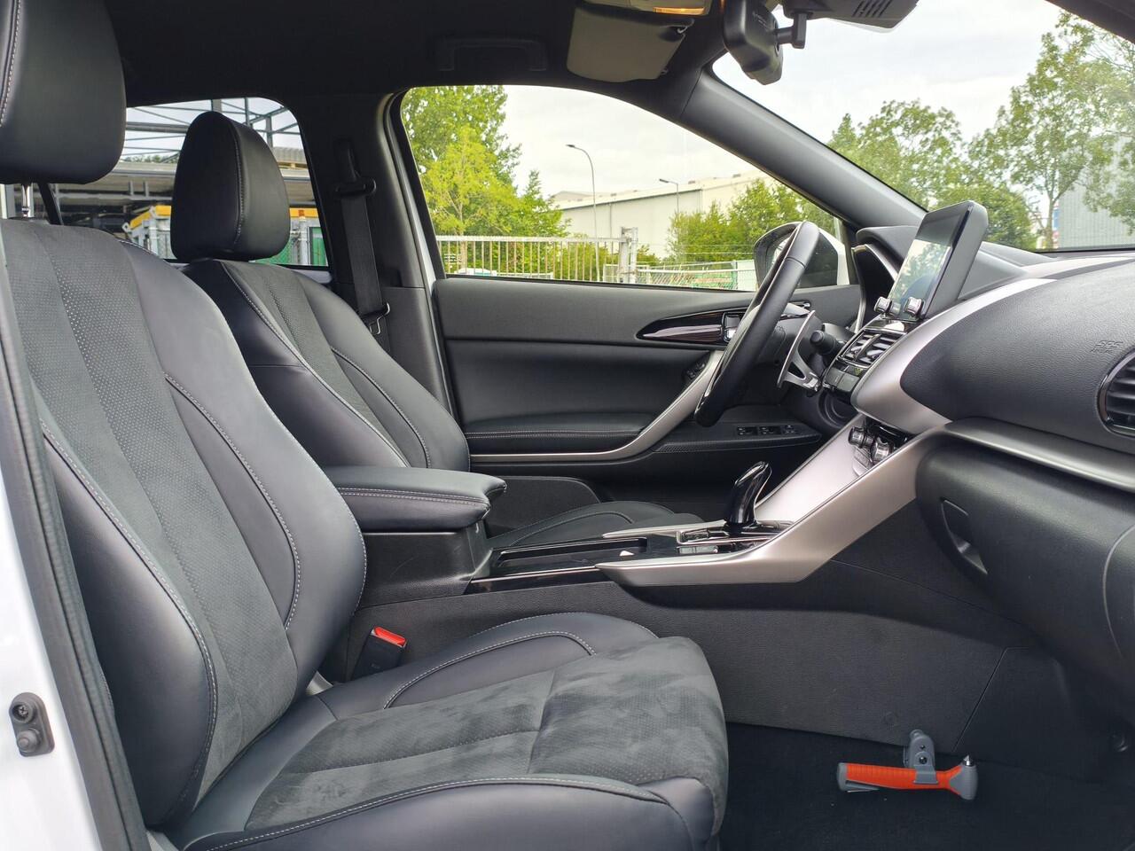 Mitsubishi ECLIPSE Cross 2.4 PHEV Intense+ | Navigatie | Camera | Stoelverwarming | Apple Carplay/Android Auto | Keyless Entry | LED Koplampen | Rijklaarprijs!