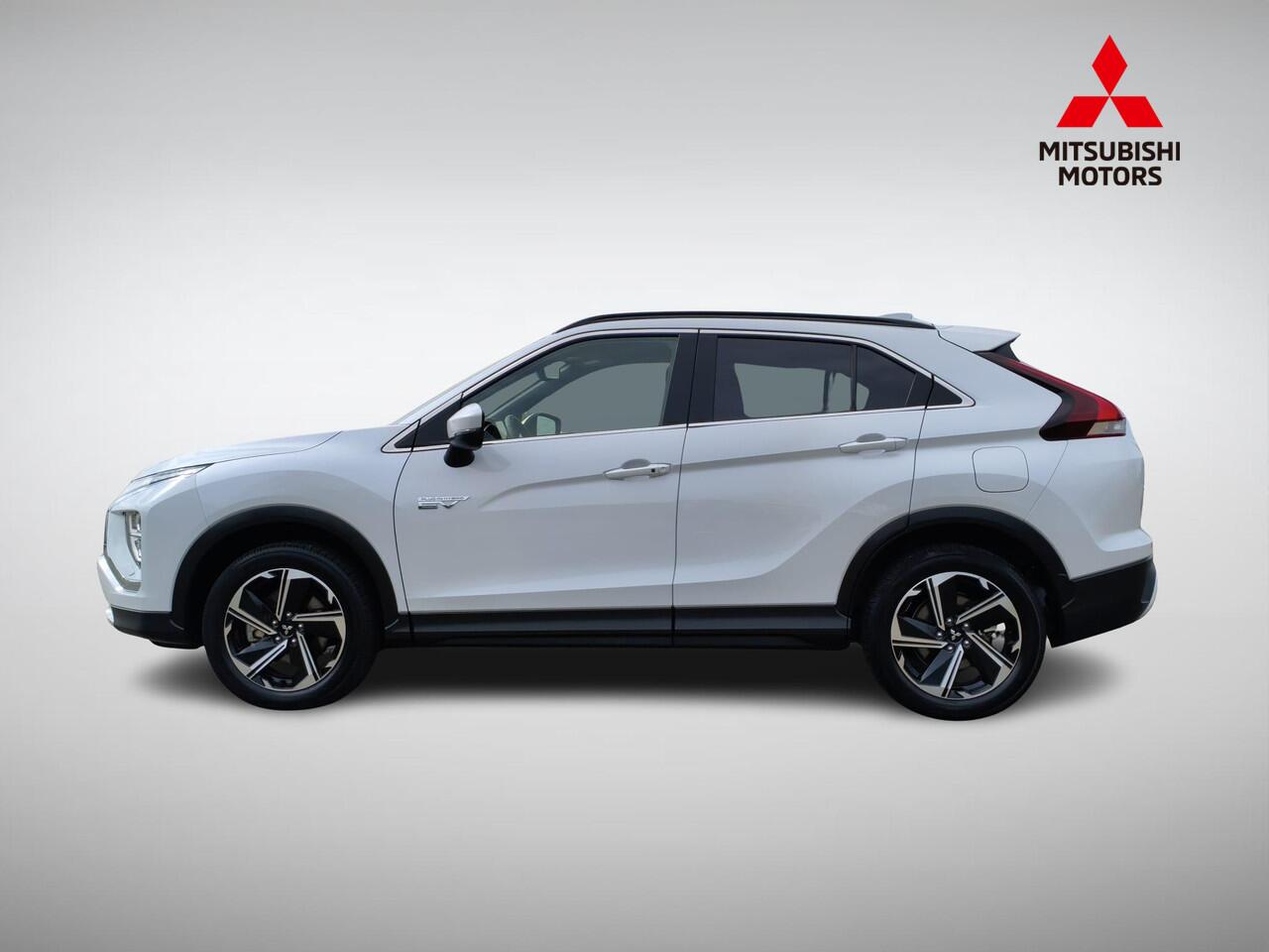 Mitsubishi ECLIPSE Cross 2.4 PHEV Intense+ | Navigatie | Camera | Stoelverwarming | Apple Carplay/Android Auto | Keyless Entry | LED Koplampen | Rijklaarprijs!