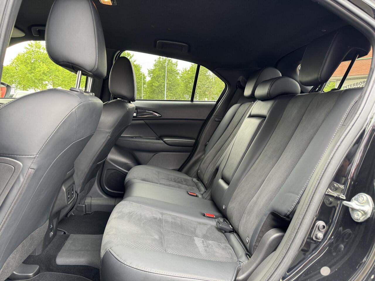 Mitsubishi ECLIPSE Cross 2.4 PHEV Executive | Stuur- + Stoelverwarming | Dodehoek Detectie | Adapt. Cruise Control | 360° Camera | Rijklaarprijs!