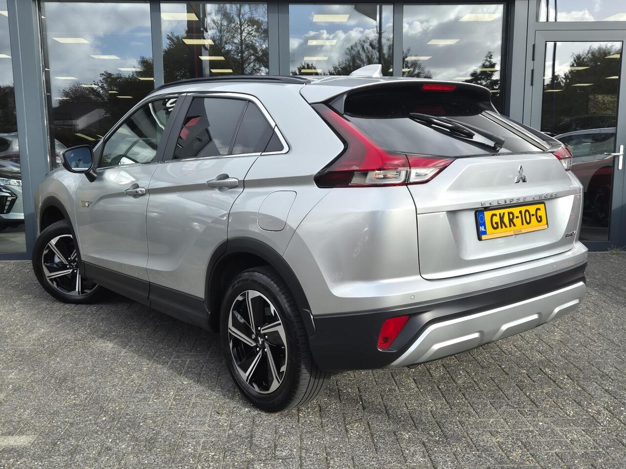 Mitsubishi ECLIPSE Cross 2.4 PHEV Intense+ | Zeer compleet | 1e eig |