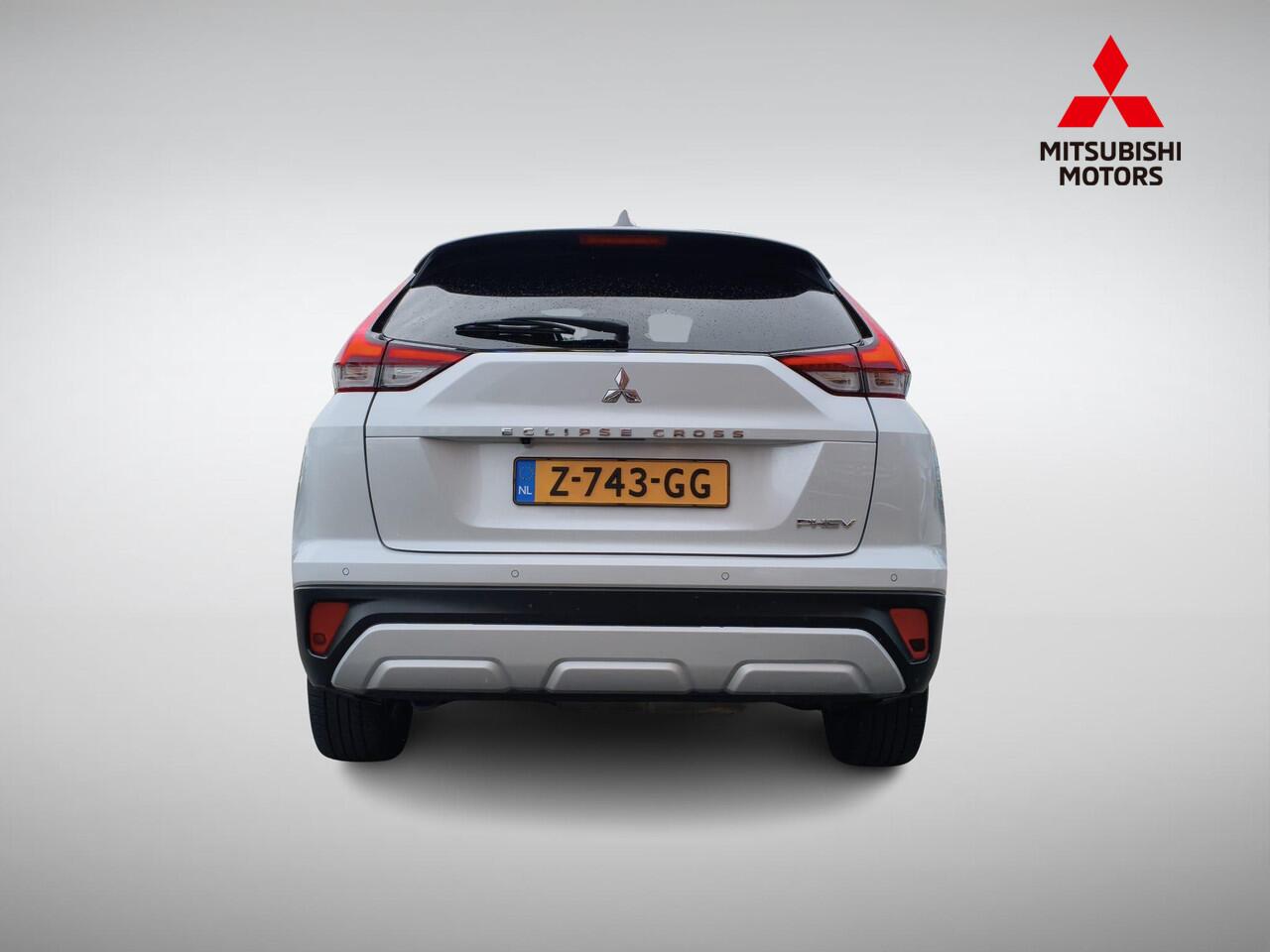 Mitsubishi ECLIPSE Cross 2.4 PHEV Intense+ | Navigatie | Camera | Stoelverwarming | Apple Carplay/Android Auto | Keyless Entry | LED Koplampen | Rijklaarprijs!