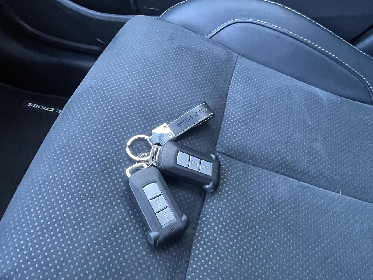 Mitsubishi ECLIPSE Cross 2.4 PHEV Intense+