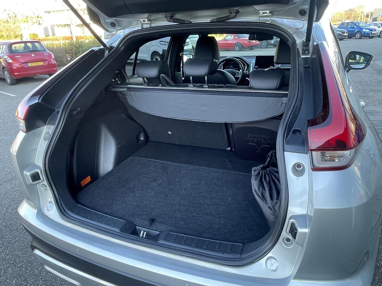 Mitsubishi ECLIPSE Cross 2.4 PHEV Intense+