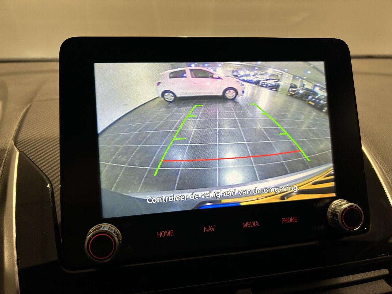 Mitsubishi ECLIPSE Cross 2.4 PHEV Intense+ | Navigatie | Stoelverwarming | Camera | Cruise control