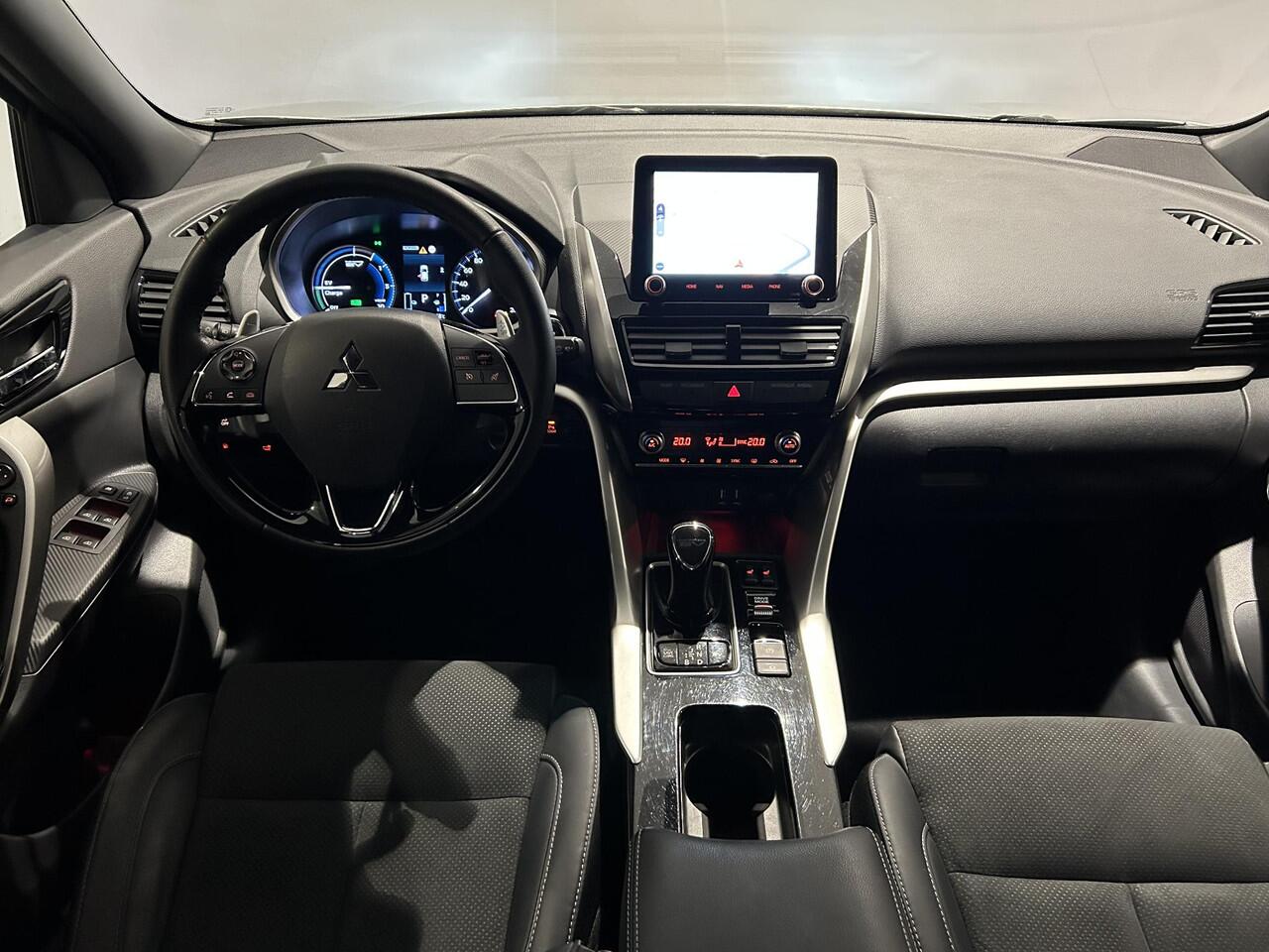 Mitsubishi ECLIPSE Cross 2.4 PHEV Intense+ | Navigatie | Stoelverwarming | Camera | Cruise control