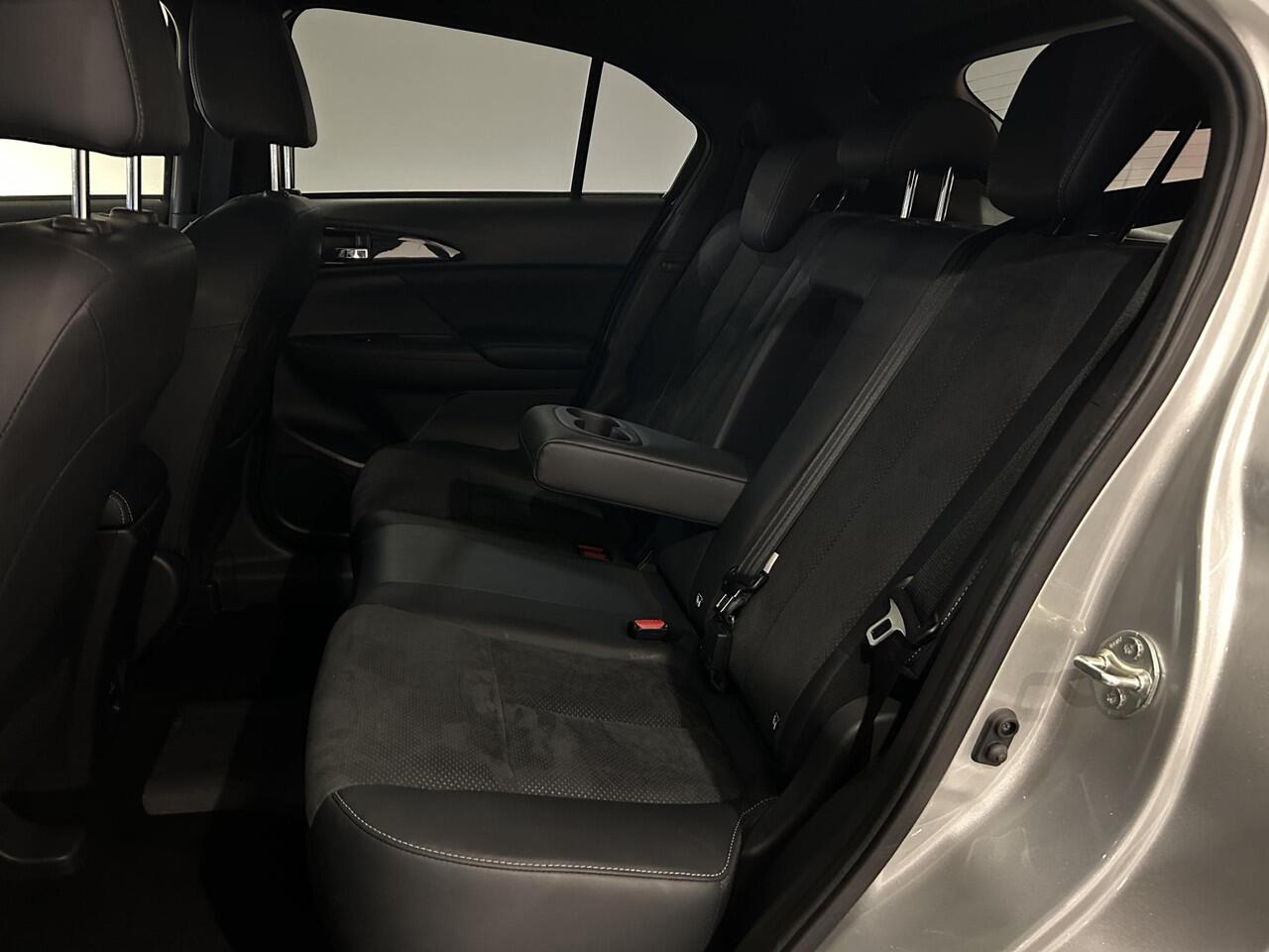 Mitsubishi ECLIPSE Cross 2.4 PHEV Intense+ | Navigatie | Stoelverwarming | Camera | Cruise control