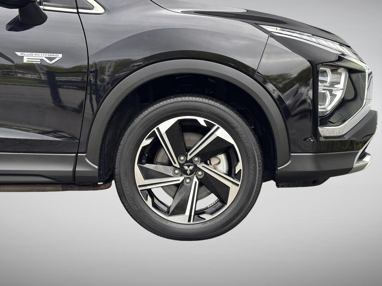 Mitsubishi ECLIPSE Cross 2.4 PHEV Intense+ | Navigatie | Camera | Stoelverwarming | Apple Carplay/Android Auto | Keyless Entry | LED Koplampen | Rijklaarprijs!