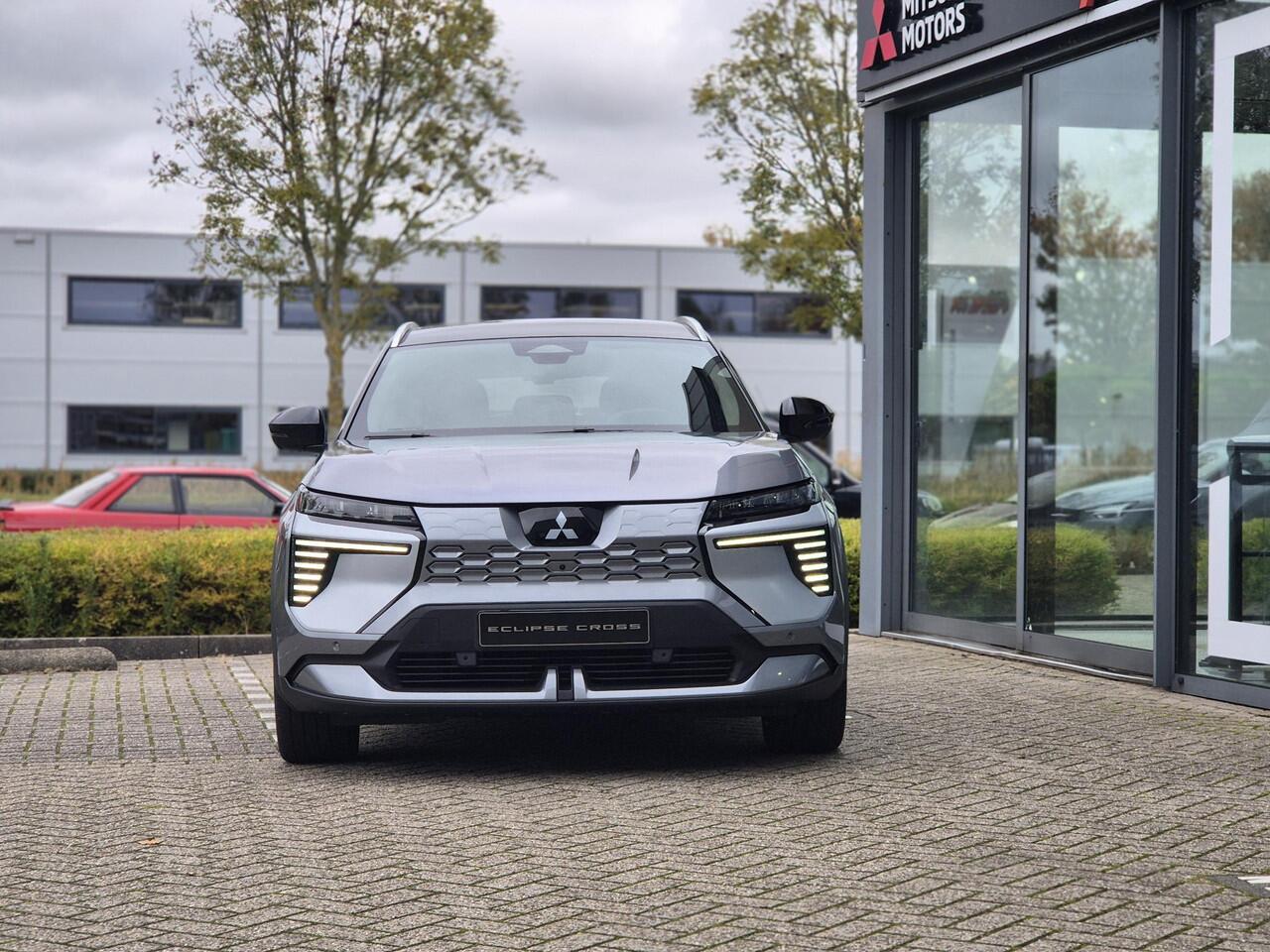 Mitsubishi ECLIPSE Cross Instyle 87 kWh