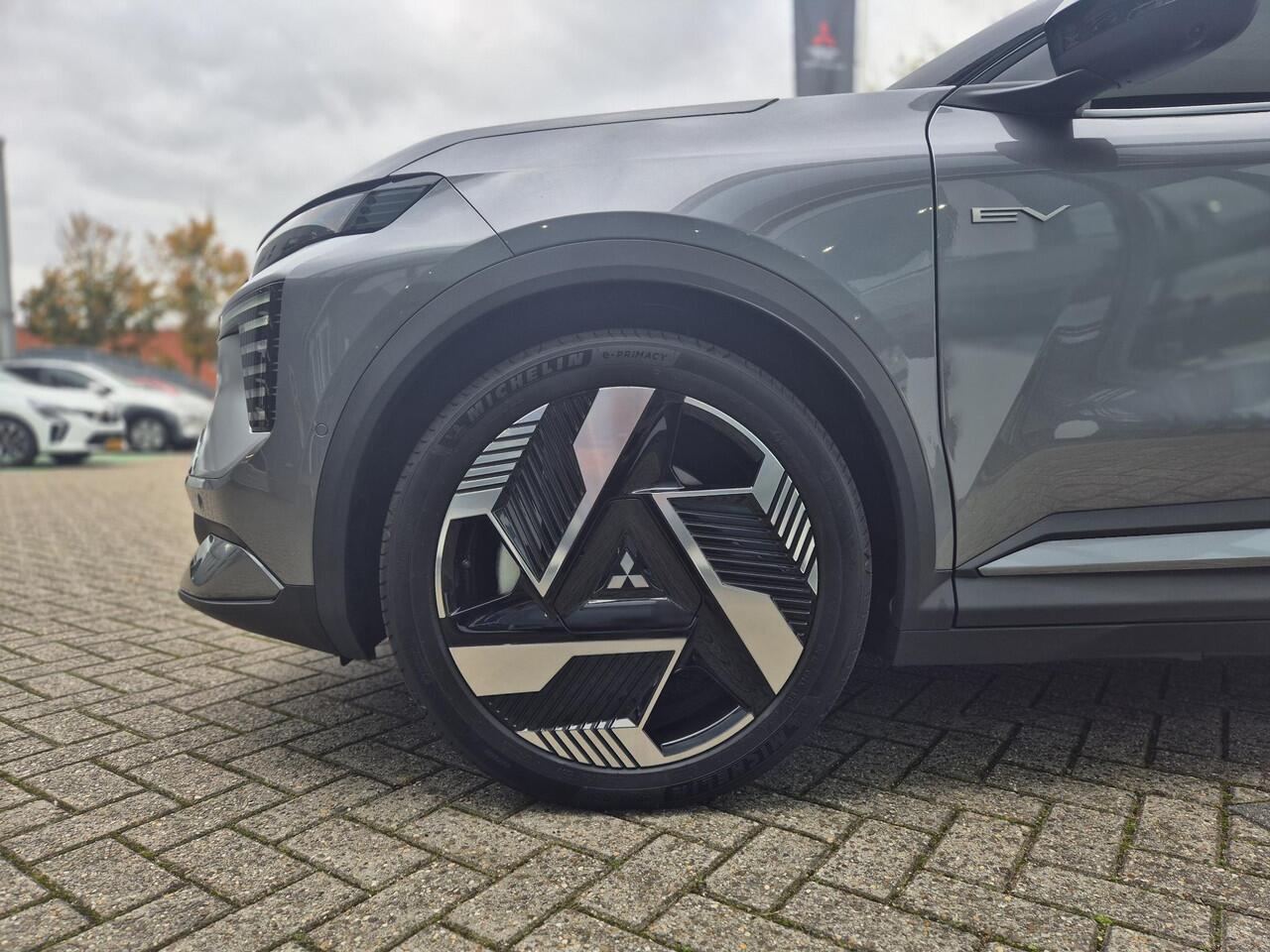 Mitsubishi ECLIPSE Cross Instyle 87 kWh