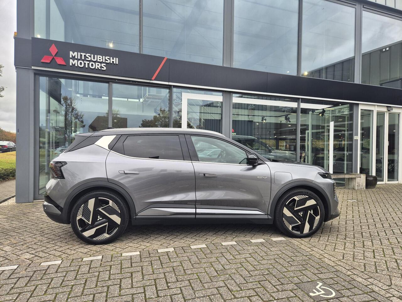Mitsubishi ECLIPSE Cross Instyle 87 kWh