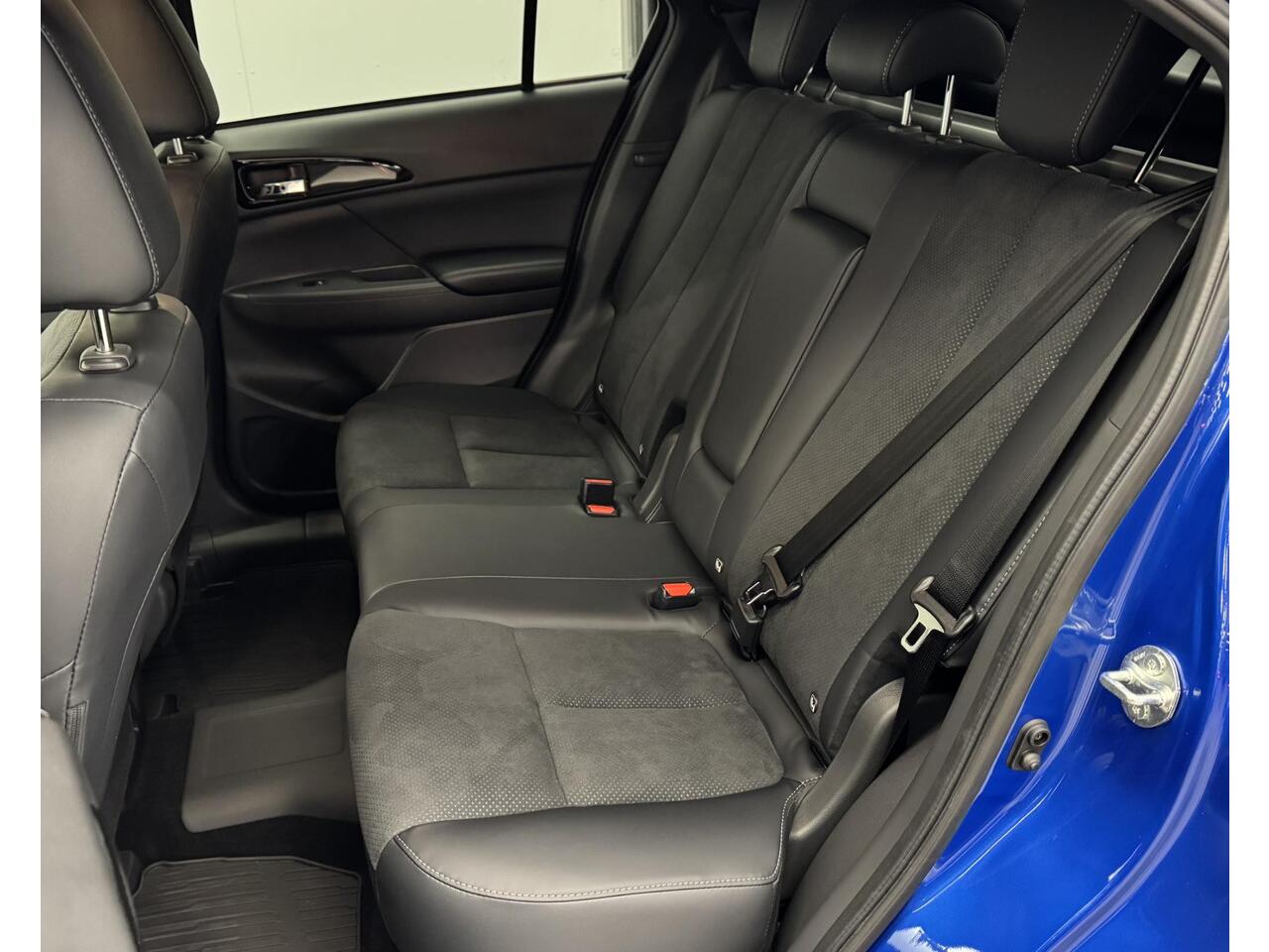 Mitsubishi ECLIPSE Cross 2.4 PHEV Intense+ | Standkachel | NL Auto! | 1e Eigenaar | Garantie tot 31-3-2033