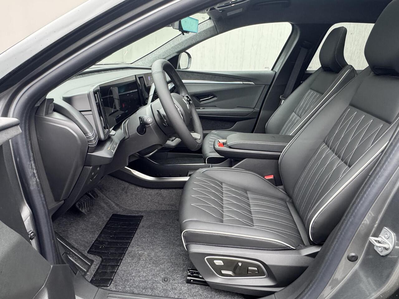 Mitsubishi ECLIPSE Cross Instyle 87 kWh + 22 kw lader / ¤2000 introductiekorting / Nieuw Model! / 100% Elektrisch / 621 KM WLTP / 1.100 KG Trekgewicht / 8 jaar fabrieksgarantie