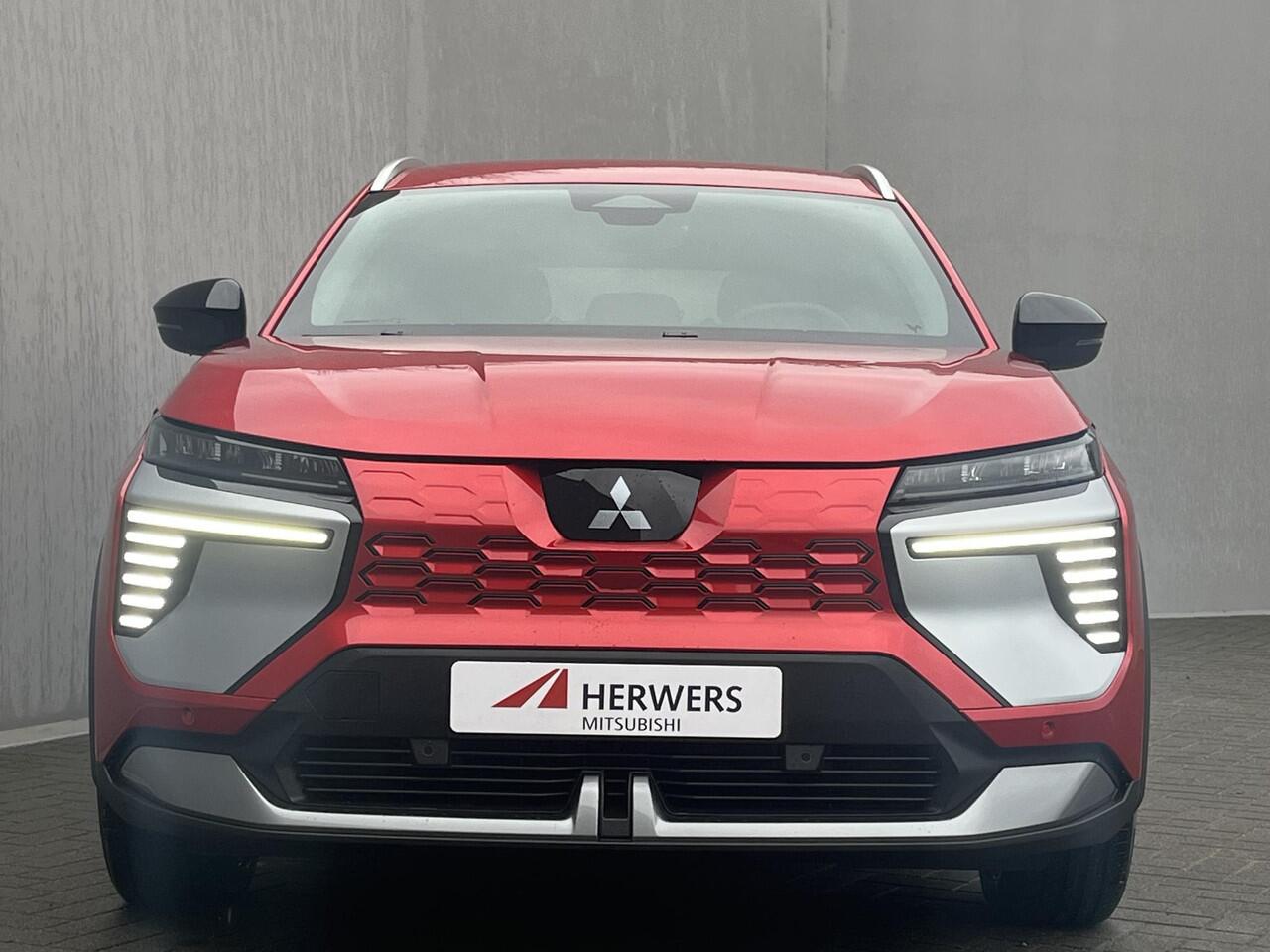 Mitsubishi ECLIPSE Cross Intense 87 kWh / ¤2000 introductiekorting / Nieuw Model! / 100% Elektrisch / 621 KM WLTP / 1.100 KG Trekgewicht / Achteruitrijcamera / Google Maps Navigatie / Stuur- & Stoelverwarming /