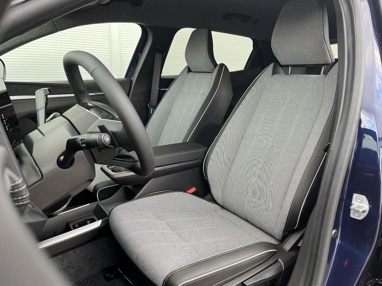 Mitsubishi ECLIPSE Cross Intense 87 kWh / ¤2000 introductiekorting / Nieuw Model! / 100% Elektrisch / 621 KM WLTP / 1.100 KG Trekgewicht / Achteruitrijcamera / Google Maps Navigatie / Stuur- & Stoelverwarming /