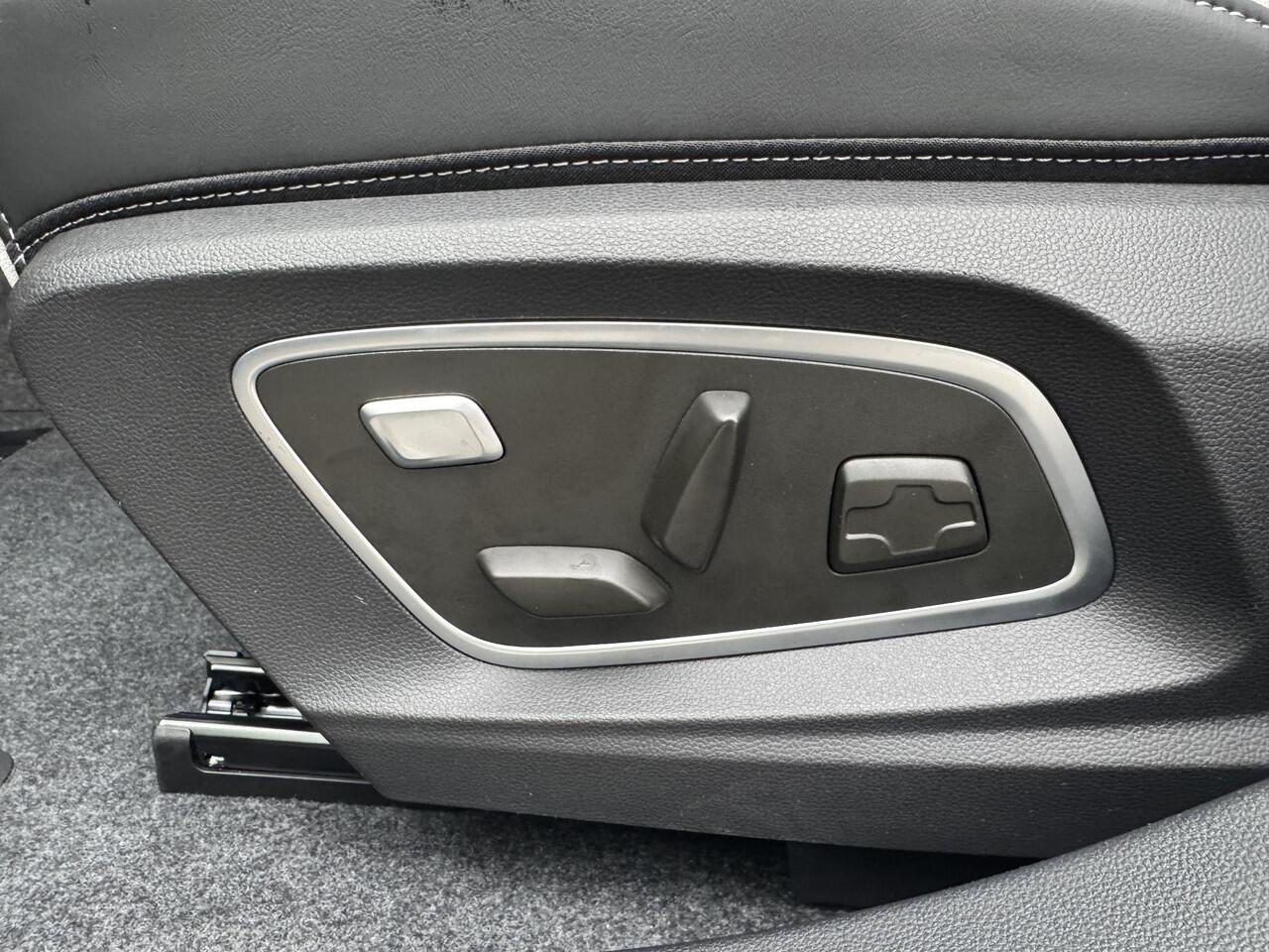 Mitsubishi ECLIPSE Cross Instyle 87 kWh + 22 kw lader / 100% Elektrisch / 621 KM WLTP / 1.100 KG Trekgewicht / 8 jaar fabrieksgarantie