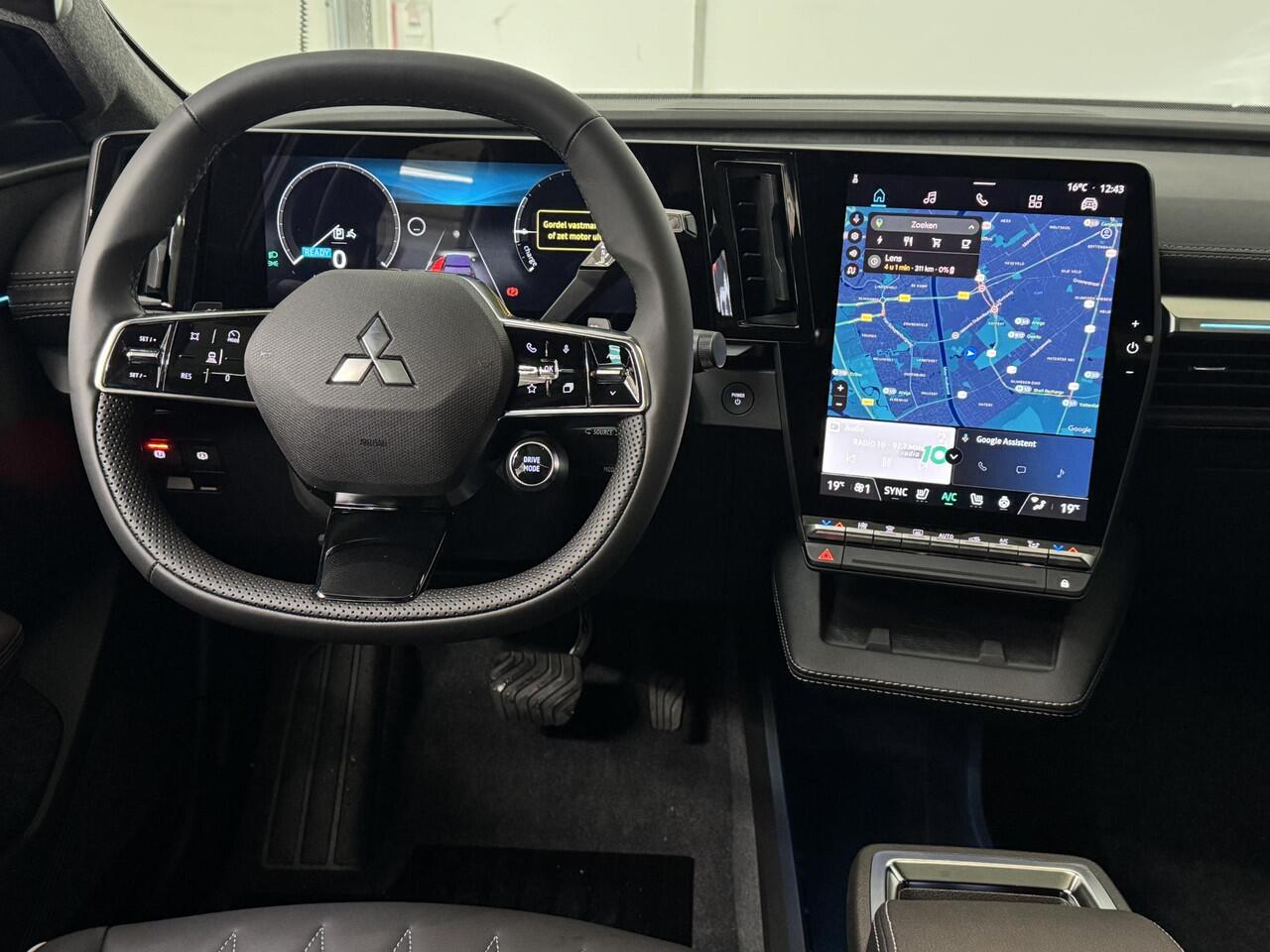 Mitsubishi ECLIPSE Cross Instyle 87 kWh | Demo 04-26 Leverbaar | Warmtepomp | Harman / Kardon | Solarbay Panoramadak | Cruise control adaptief | Stoel + stuurverwarming |