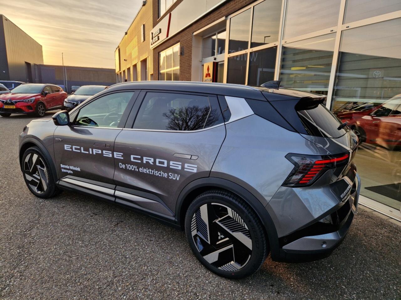 Mitsubishi ECLIPSE Cross Instyle 87 kWh