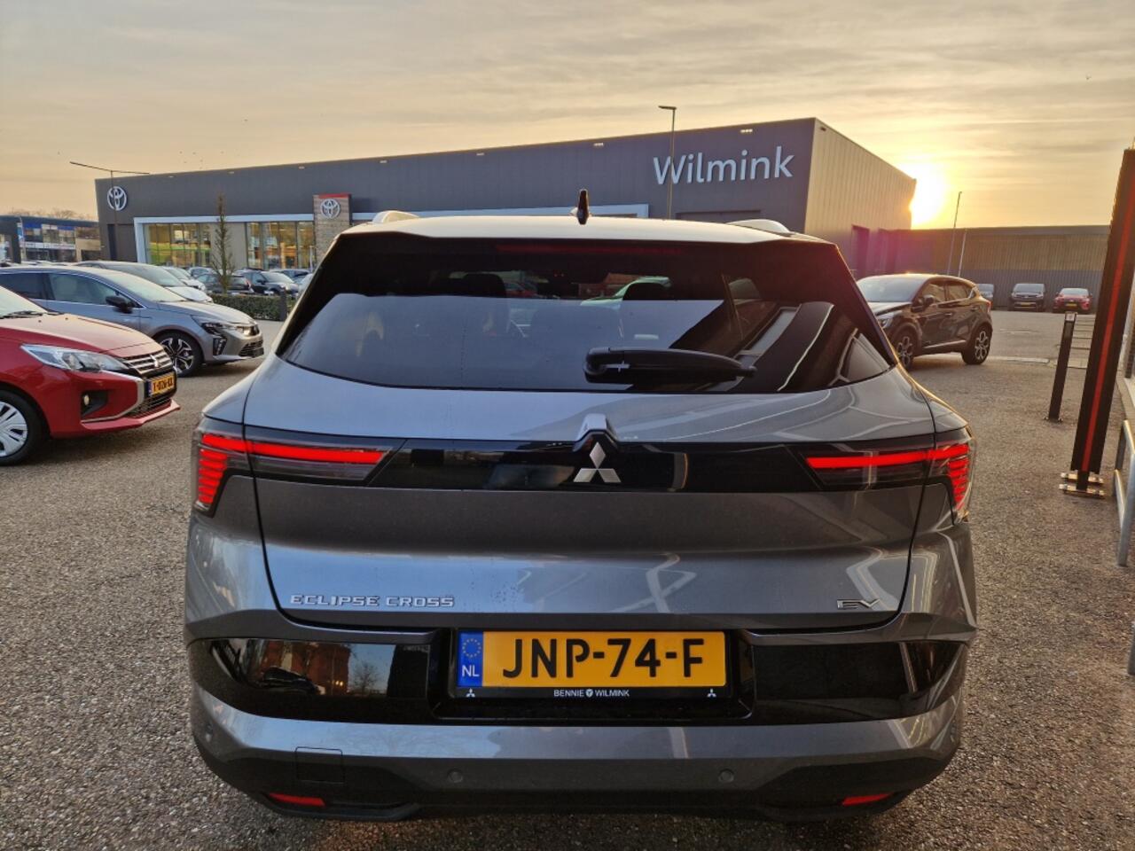 Mitsubishi ECLIPSE Cross Instyle 87 kWh