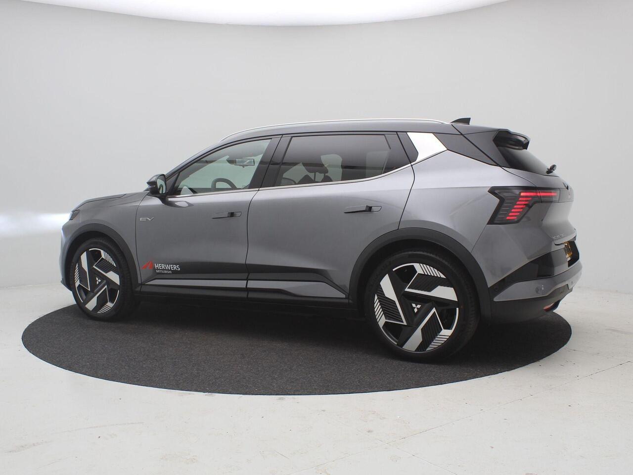 Mitsubishi ECLIPSE Cross Instyle 87 kWh / 100% Elektrisch / 625 KM WLTP / 1.100 KG Trekgewicht / 8 jaar fabrieksgarantie/ Panoramadak / Lederen bekleding / Google / Full Option /