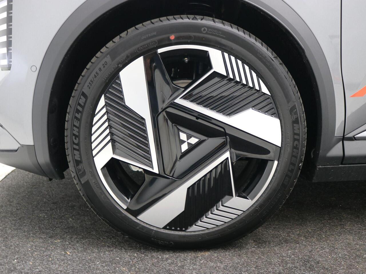 Mitsubishi ECLIPSE Cross Instyle 87 kWh / 100% Elektrisch / 625 KM WLTP / 1.100 KG Trekgewicht / 8 jaar fabrieksgarantie/ Panoramadak / Lederen bekleding / Google / Full Option /