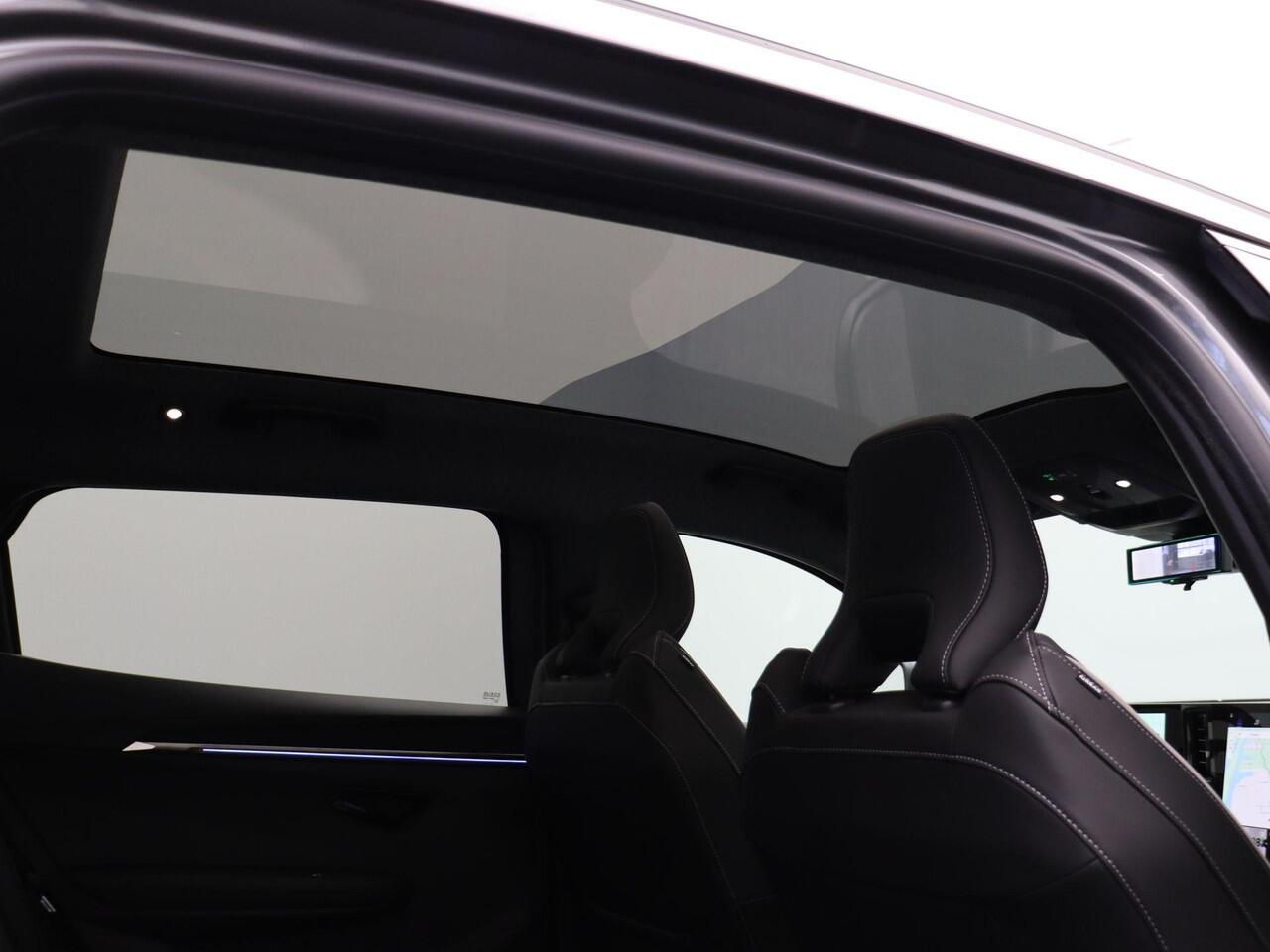 Mitsubishi ECLIPSE Cross Instyle 87 kWh | 8 jaar GARANTIE ! | Lederen Bekleding | Stoel en stuurwiel verwarming | Best.Stoel.Massage | Harman&Kardon |