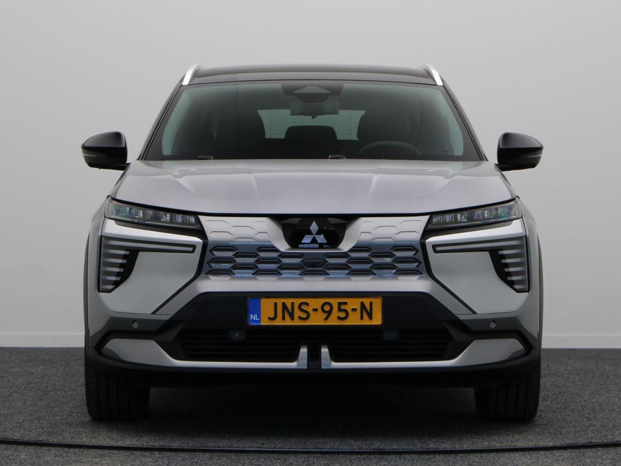 Mitsubishi ECLIPSE Cross Instyle 87 kWh | 8 jaar GARANTIE ! | Lederen Bekleding | Stoel en stuurwiel verwarming | Best.Stoel.Massage | Harman&Kardon |