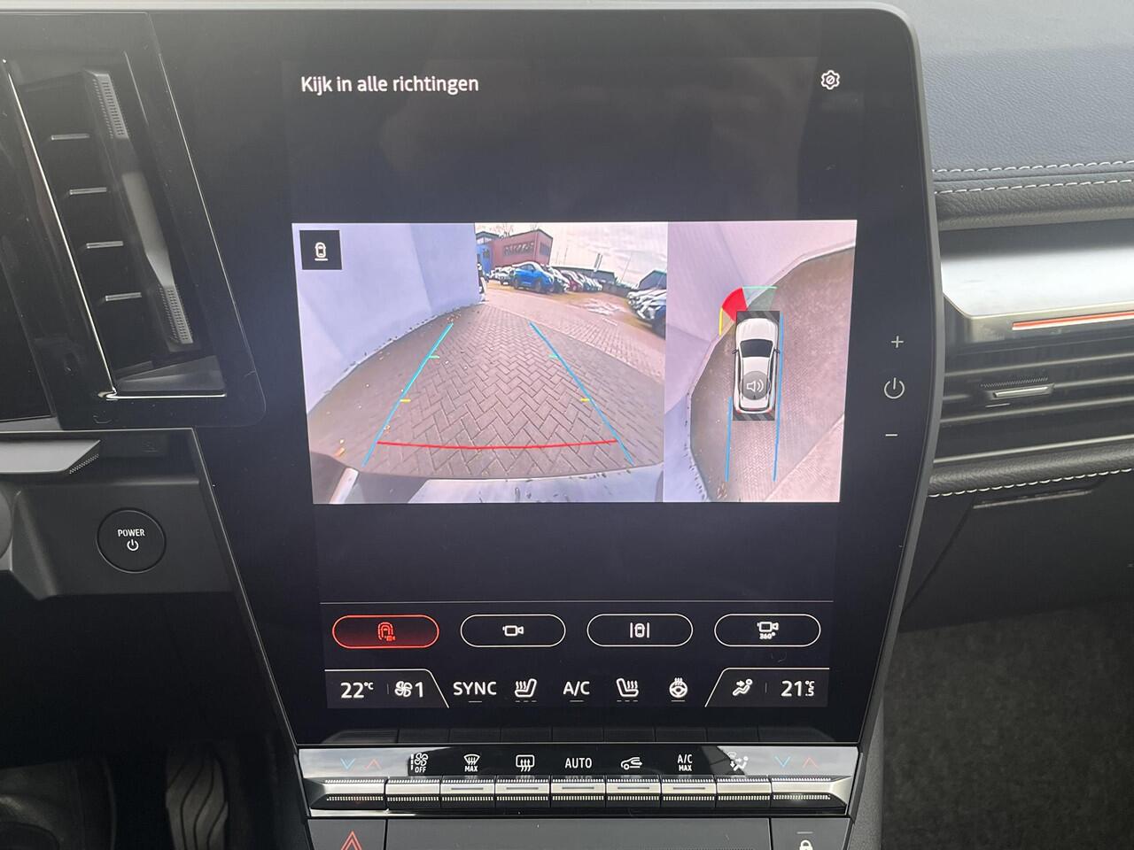 Mitsubishi ECLIPSE Cross Instyle 87 kWh / ¤4.000 introductiekorting / Nieuw Model! / 100% Elektrisch / 621 KM WLTP / 1.100 KG Trekgewicht / 8 jaar Fabrieksgarantie / Elektrochromatisch glazen Panoramadak / 360° Camera / Google Maps Navigatie / Stuurwiel- en Stoelverwarming 