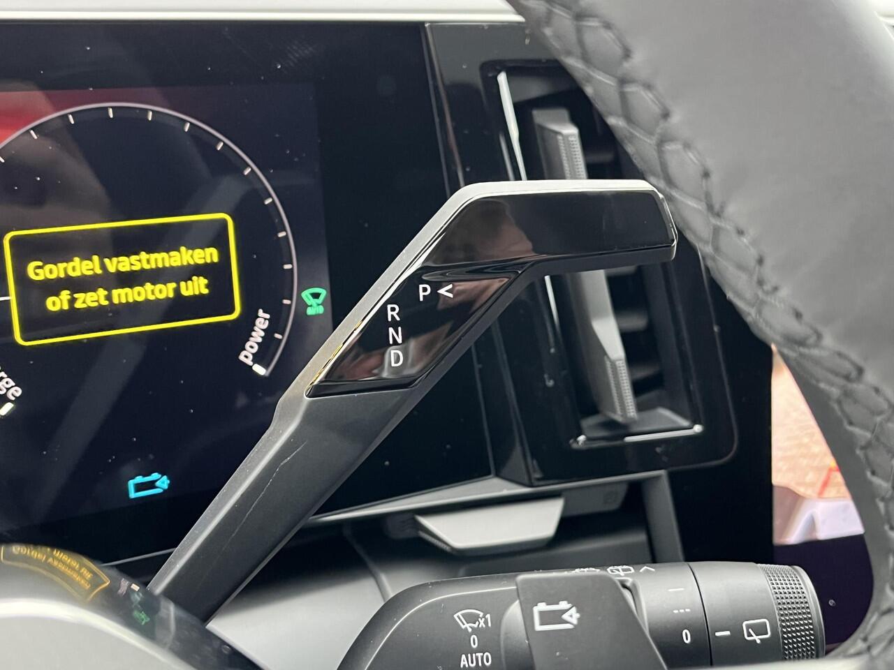 Mitsubishi ECLIPSE Cross Instyle 87 kWh / ¤4.000 introductiekorting / Nieuw Model! / 100% Elektrisch / 621 KM WLTP / 1.100 KG Trekgewicht / 8 jaar fabrieksgarantie