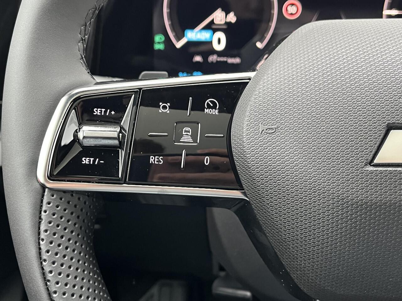 Mitsubishi ECLIPSE Cross Instyle 87 kWh / ¤4.000 introductiekorting / Nieuw Model! / 100% Elektrisch / 621 KM WLTP / 1.100 KG Trekgewicht / 8 jaar fabrieksgarantie