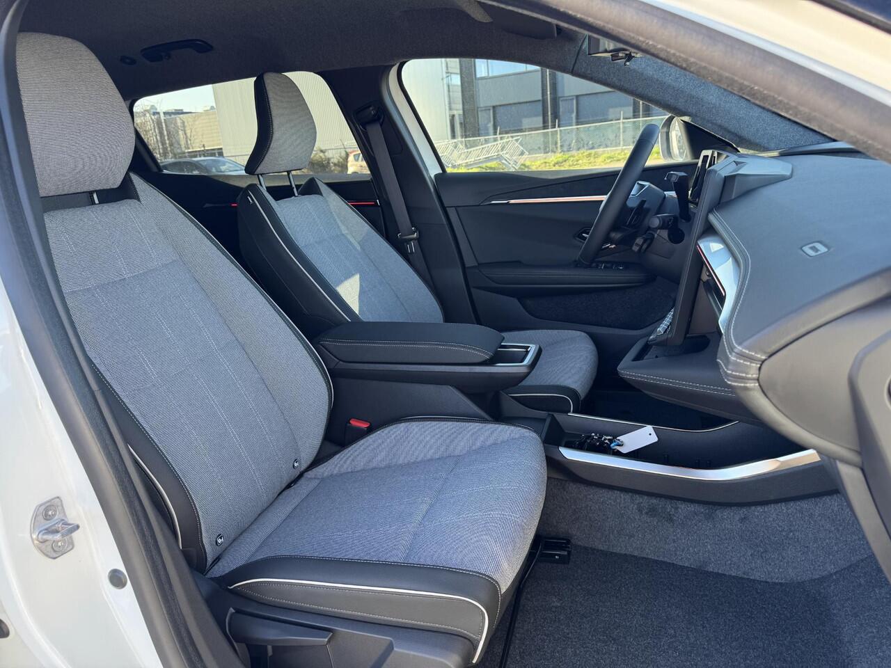 Mitsubishi ECLIPSE Cross Intense+ 87 kWh