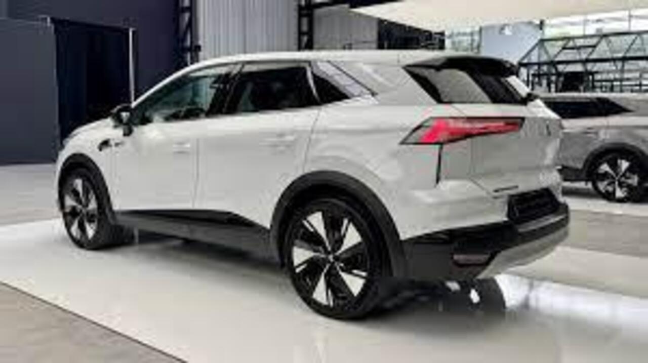 Mitsubishi GRANDIS 1.8 HEV Instyle Nieuw te bestellen , foto's kunnen afwijken , verwacht 2026