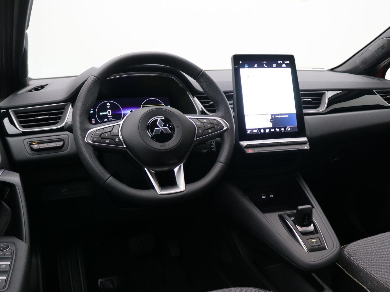 Mitsubishi GRANDIS 1.8 HEV First Edition / ¤ 2.000,- Voordeel op de Nieuwprijs / Prijs is rijklaar / 8 Jaar Fabrieksgarantie / Direct leverbaar / Stuurwiel en Stoelverwarming / Adaptieve Cruise / Verwarmde Vooruit / Keyless Entry & Start / Climate Control /