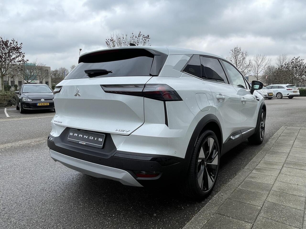 Mitsubishi GRANDIS 1.8 HEV Instyle ¤2000 introductiekorting