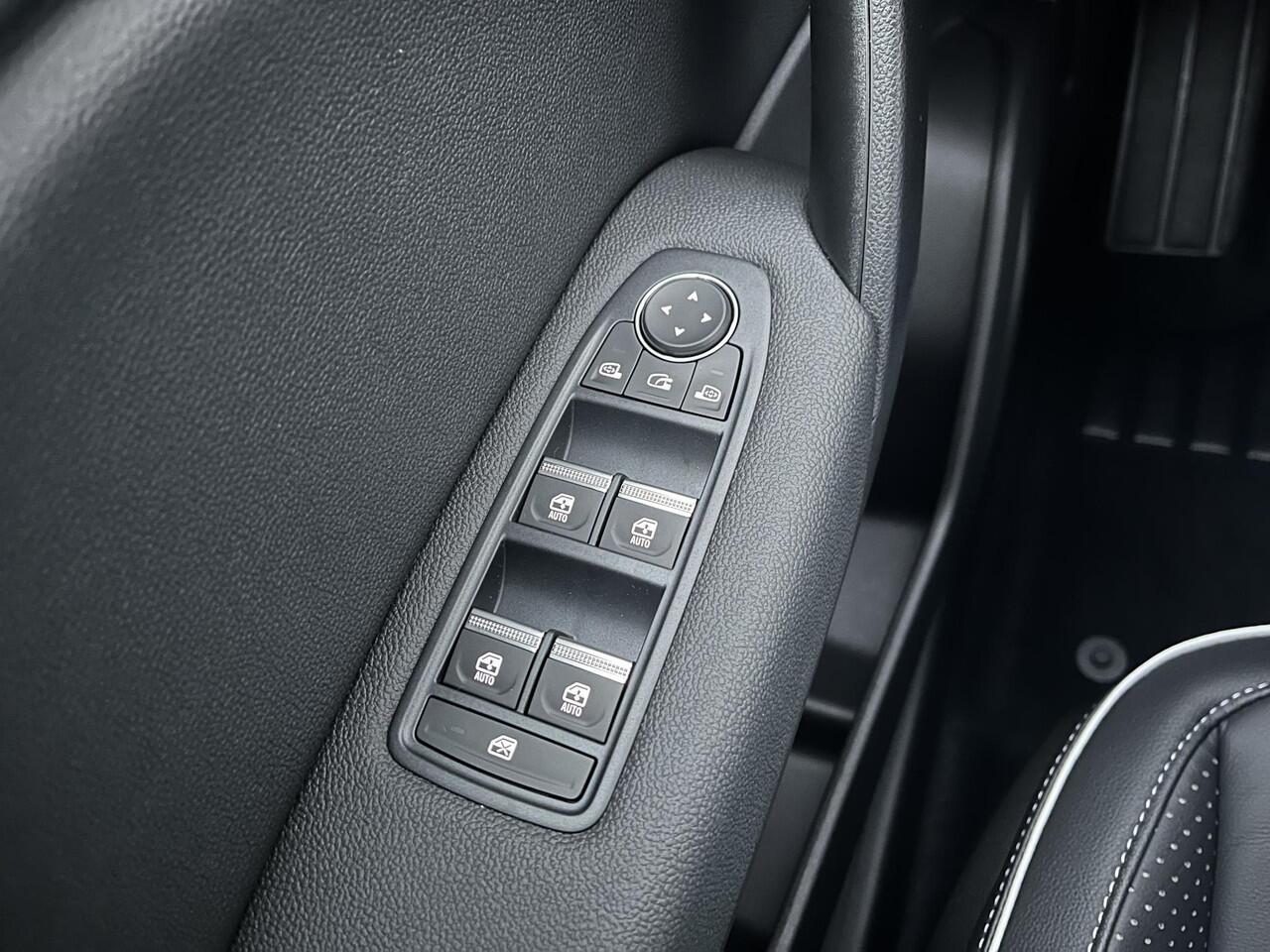 Mitsubishi GRANDIS 1.8 HEV Instyle / 2.000,- Euro Introductievoordeel / 8 Jaar Fabrieksgarantie! / Elektrochromatisch glazen Panoramadak / 360° Camera / Google Maps Navigatie / Stuurwiel- en Stoelverwarming voor / Adaptieve Cruise Control / Verwarmde Voorruit / Climate Cont