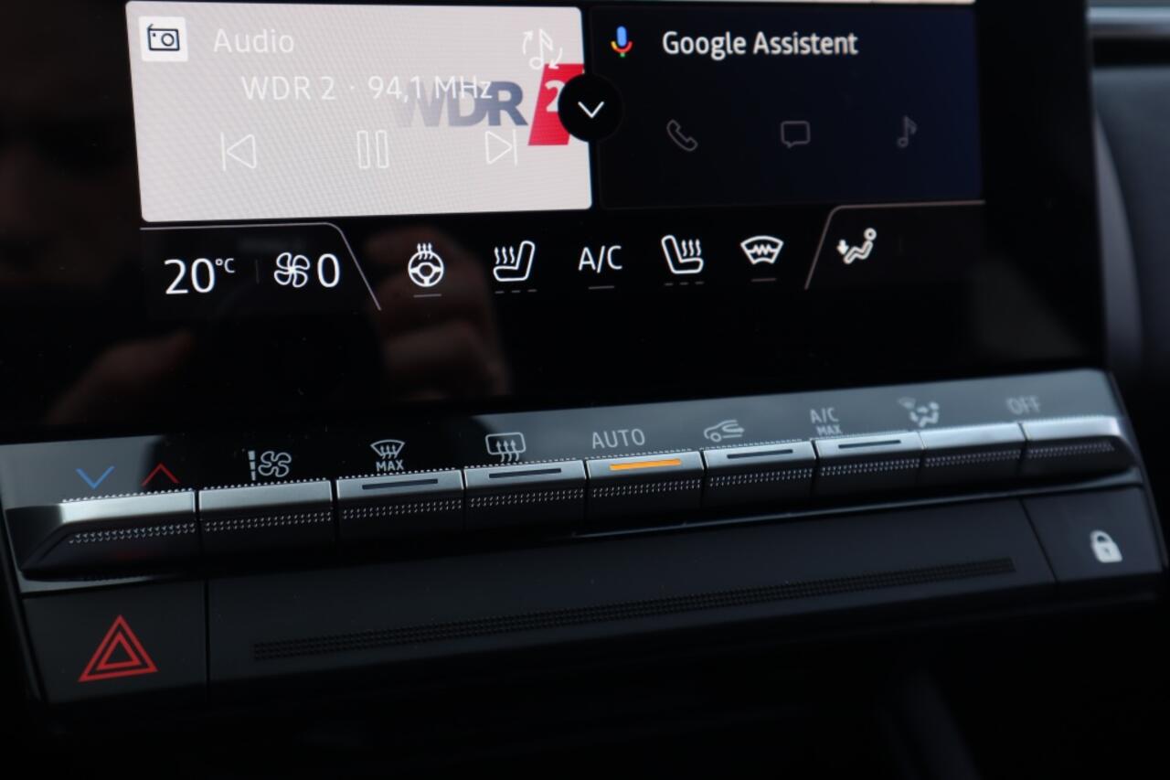 Mitsubishi GRANDIS 1.8 HEV First Edtition