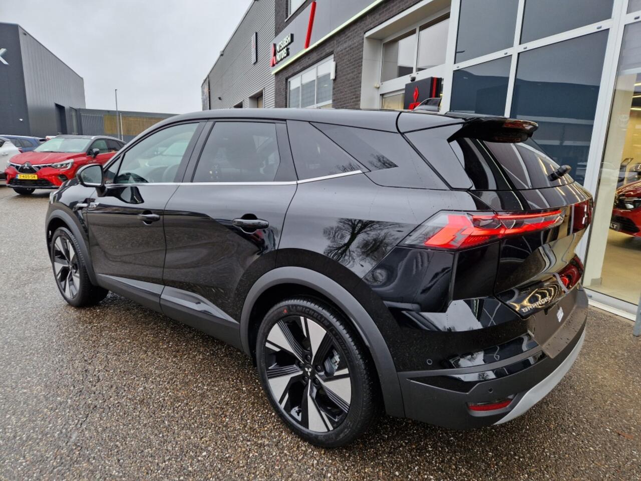 Mitsubishi GRANDIS 1.8i HEV First Edition