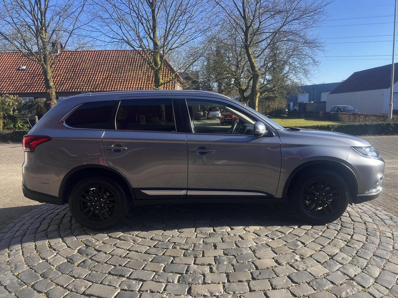 Mitsubishi OUTLANDER 2.0 Business Edition | 17" LMV | Carplay | Cruise | Stoelverw. | All-in rijklaarprijs