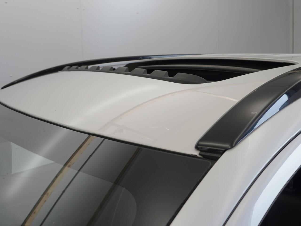 Mitsubishi OUTLANDER 2.4 PHEV S-Edition | NL Auto | Billstein Schokbrekers | Standkachel | Schuifdak | Trekhaak